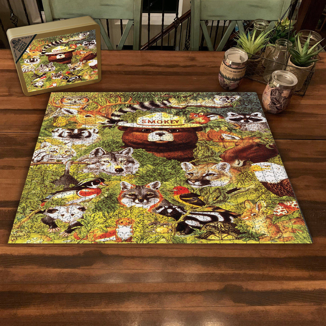 Jigsaw Puzzle in Tin 1000 Piece - Smokey and Friends